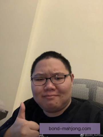 刘谋合同选项影响球队布局，管理层需提前权衡